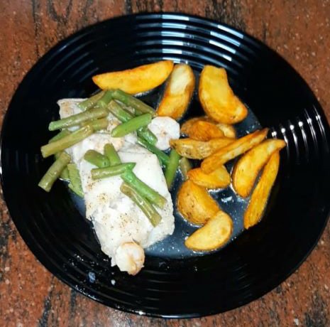 Plato papillote de merluza al horno