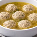 caldo con pelotas tradicional receta casera
